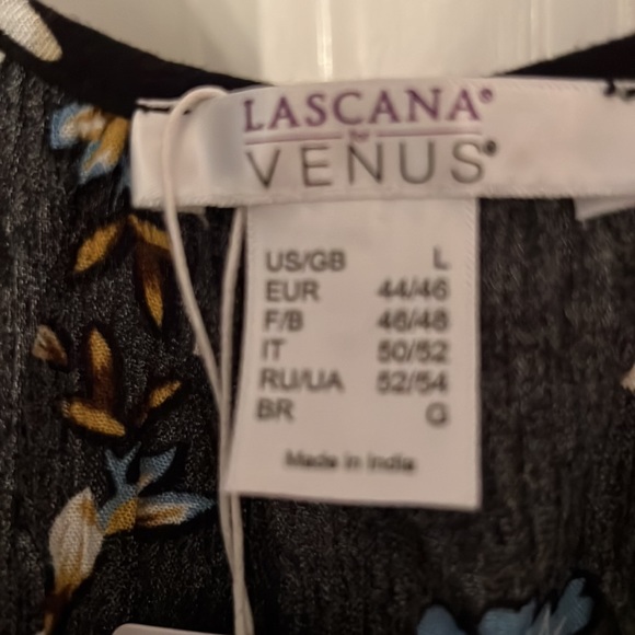 Venus large cold shoulder top with tags - Picture 2 of 4